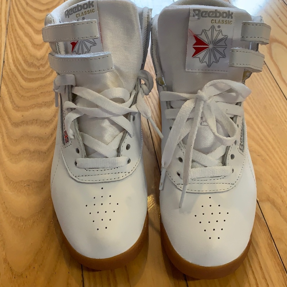 All white womens reebook classic sneakers